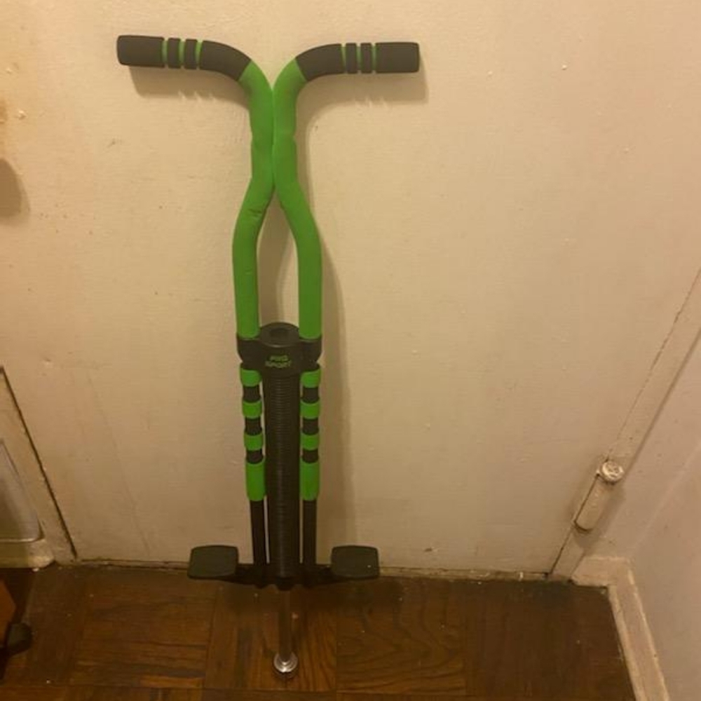 Pro sport pogo stick green and black